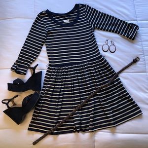 Madison Jules. A-Line Long Sleeve Dress.